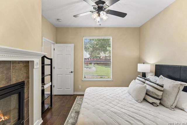 427 Elkgrove, San Antonio, TX 78260