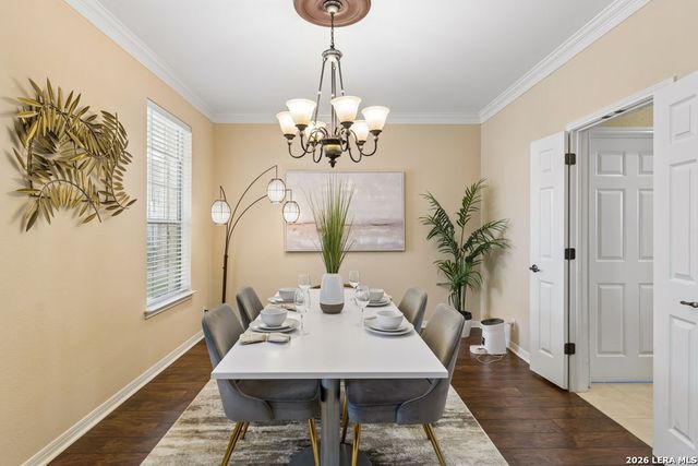 427 Elkgrove, San Antonio, TX 78260