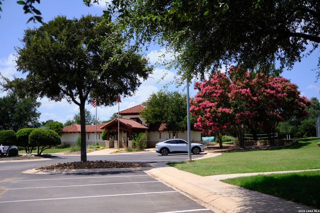 427 Elkgrove, San Antonio, TX 78260