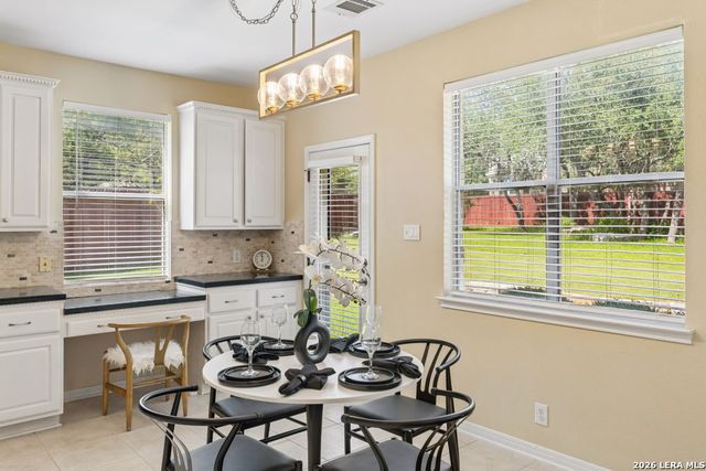 427 Elkgrove, San Antonio, TX 78260