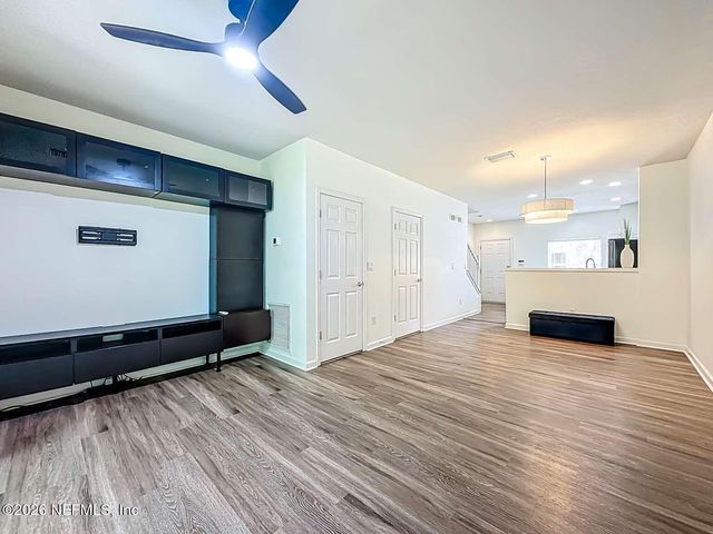 8107 SUMMER POINT Court, Jacksonville, FL 32256