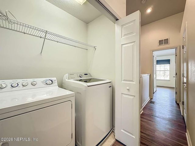 8107 SUMMER POINT Court, Jacksonville, FL 32256