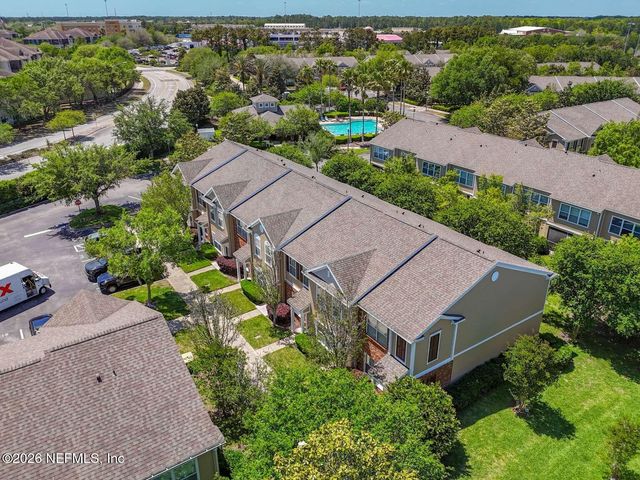 8107 SUMMER POINT Court, Jacksonville, FL 32256