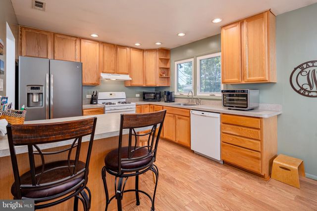 390 PHIRNE RD W, Glen Burnie, MD 21061