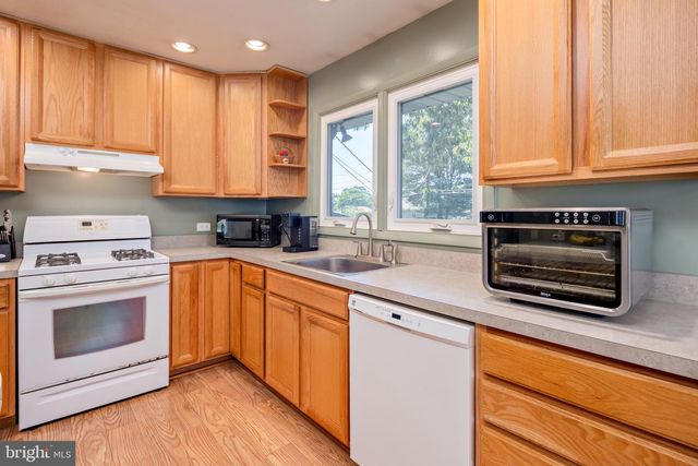 390 PHIRNE RD W, Glen Burnie, MD 21061