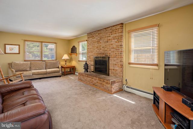 390 PHIRNE RD W, Glen Burnie, MD 21061