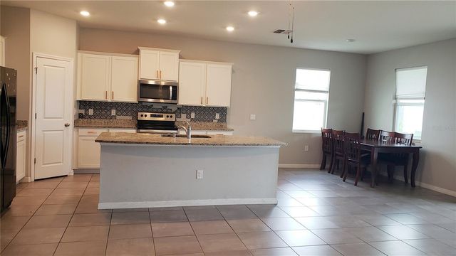 3738 TURNING TIDES TERRACE, Bradenton, FL 34208