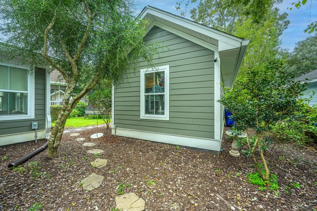 5304 E Dolphin Street, North Charleston, SC 29405