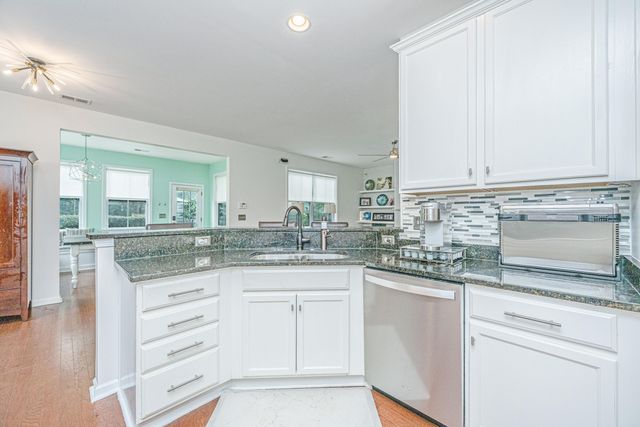 5304 E Dolphin Street, North Charleston, SC 29405