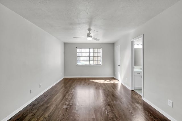 311 Harris Boulevard, Conroe, TX 77301