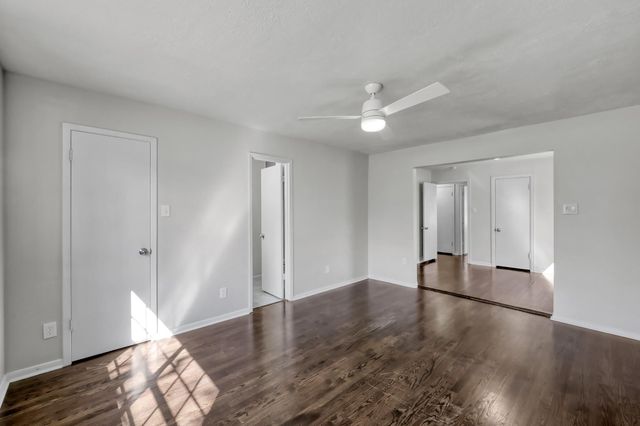 311 Harris Boulevard, Conroe, TX 77301