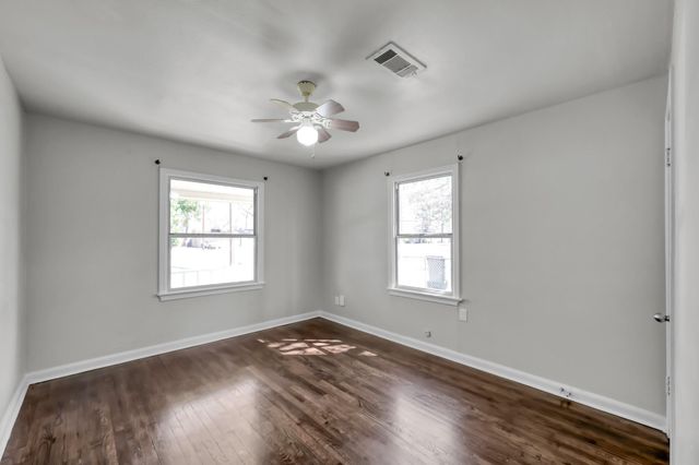 311 Harris Boulevard, Conroe, TX 77301