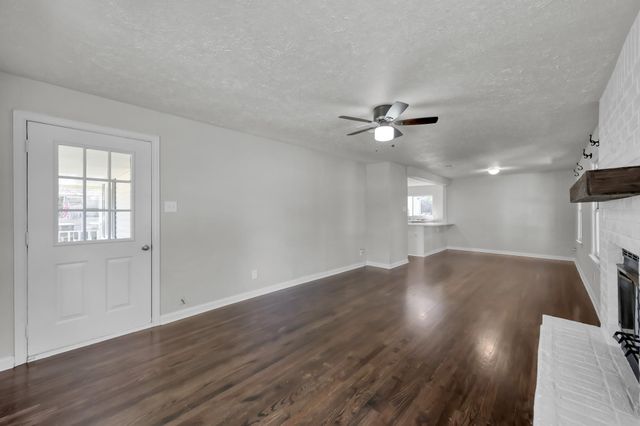 311 Harris Boulevard, Conroe, TX 77301