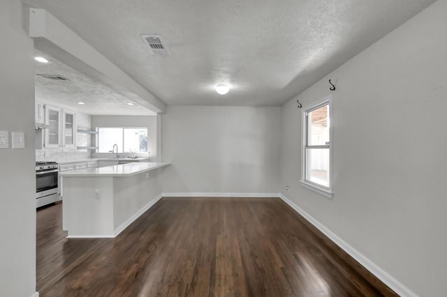 311 Harris Boulevard, Conroe, TX 77301