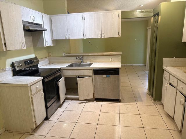 6014 NW 78th Way, Tamarac, FL 33321
