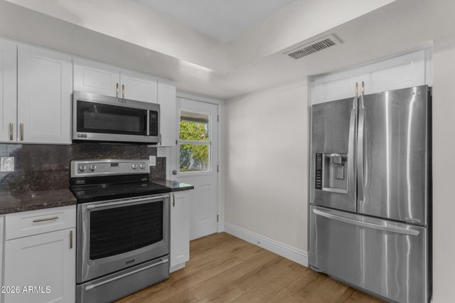 5918 S JENTILLY Lane, Tempe, AZ 85283