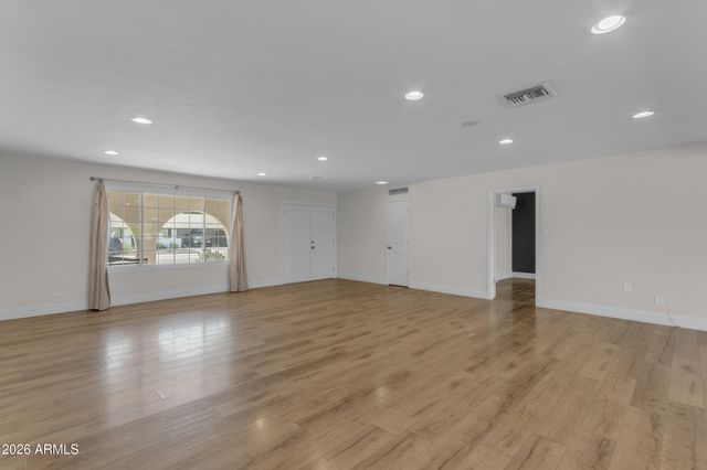 5918 S JENTILLY Lane, Tempe, AZ 85283