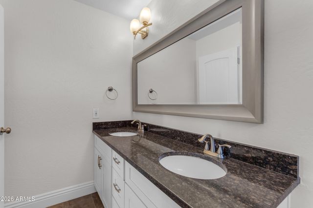 5918 S JENTILLY Lane, Tempe, AZ 85283