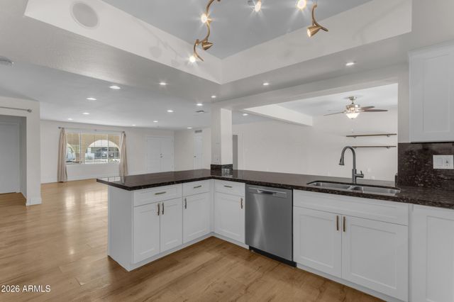 5918 S JENTILLY Lane, Tempe, AZ 85283