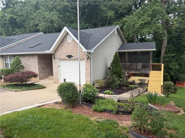5108 Beechtree Circle 3, Cross Lanes, WV 25313