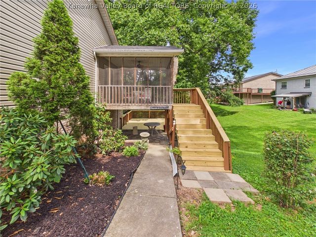 5108 Beechtree Circle 3, Cross Lanes, WV 25313