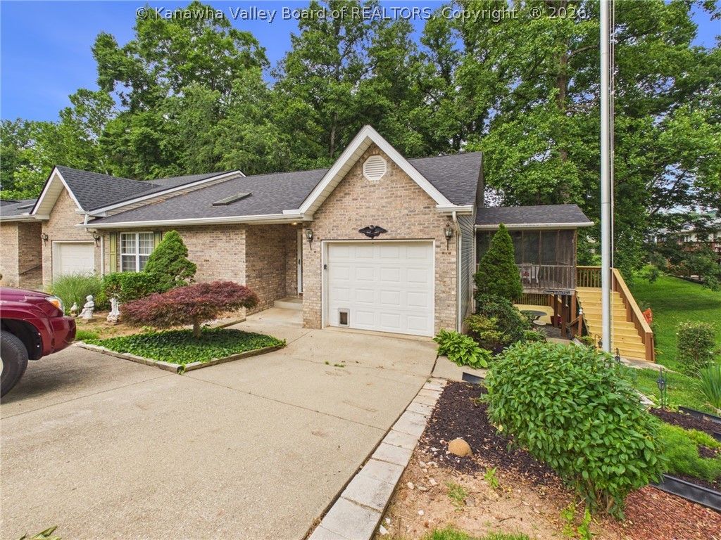 5108 Beechtree Circle 3, Cross Lanes, WV 25313