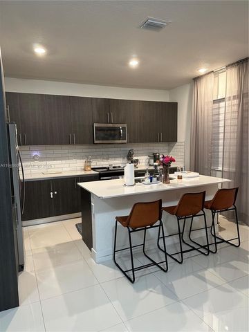 507 SW 91st Ct 507, Miami, FL 33174