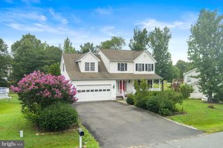 8504 S OAKS CT, Fredericksburg, VA 22407
