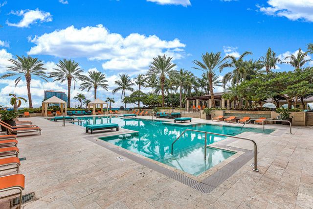550 OKEECHOBEE Boulevard 412, West Palm Beach, FL 33401