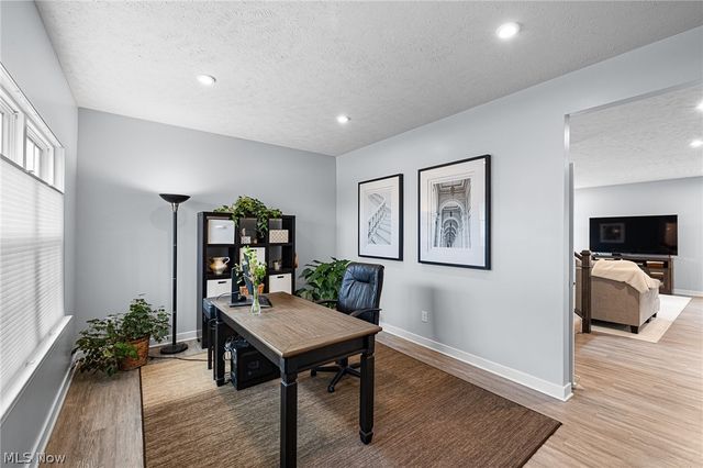 4955 Clifton Mill Drive, North Ridgeville, OH 44039