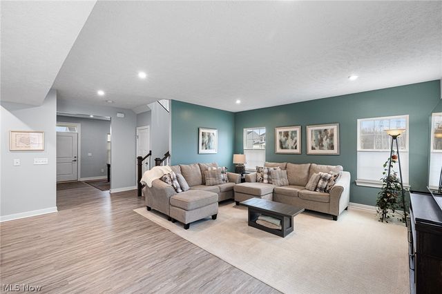4955 Clifton Mill Drive, North Ridgeville, OH 44039