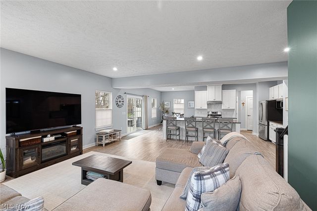 4955 Clifton Mill Drive, North Ridgeville, OH 44039