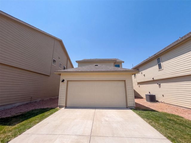 304 Lost Mine Peak LN, Dripping Springs, TX 78620