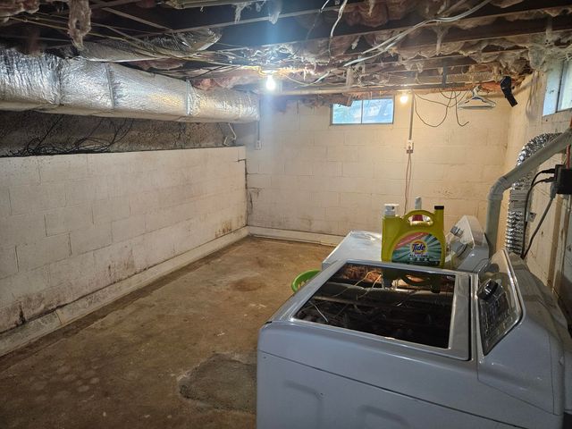 1229 KY-80, Russell Springs, KY 42642