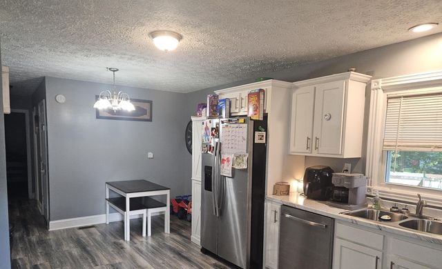 1229 KY-80, Russell Springs, KY 42642