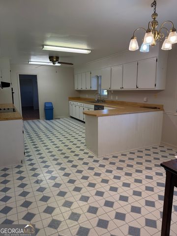 1406 Maplewood Drive, Macon, GA 31210