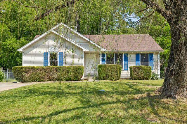 776 Princeton Cir, Clarksville, TN 37042