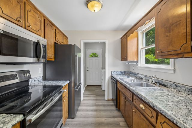 776 Princeton Cir, Clarksville, TN 37042