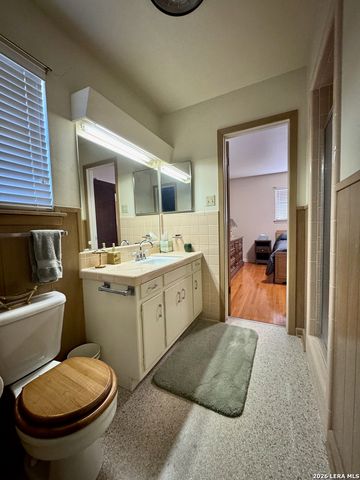 8798 Abe Lincoln, San Antonio, TX 78240