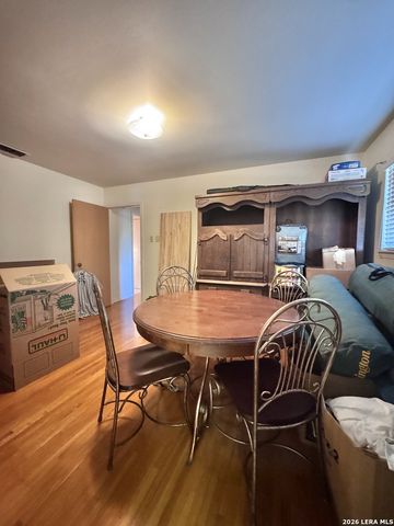 8798 Abe Lincoln, San Antonio, TX 78240