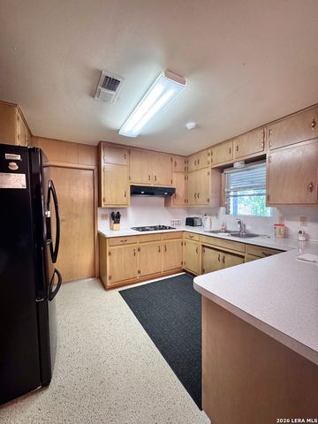 8798 Abe Lincoln, San Antonio, TX 78240