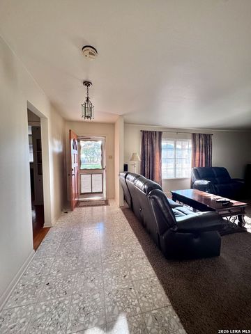 8798 Abe Lincoln, San Antonio, TX 78240