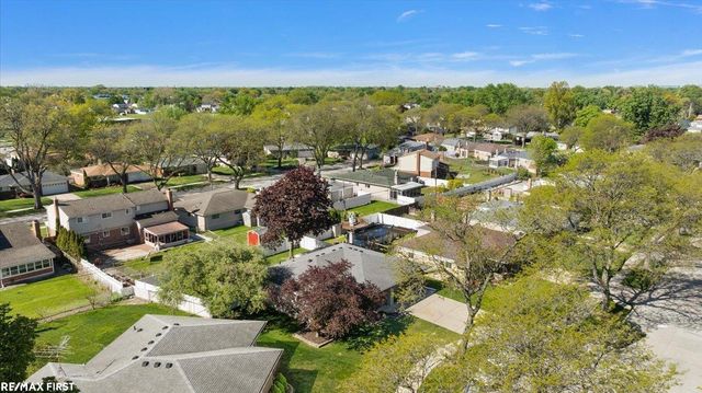 30852 Primrose Drive, Warren, MI 48047