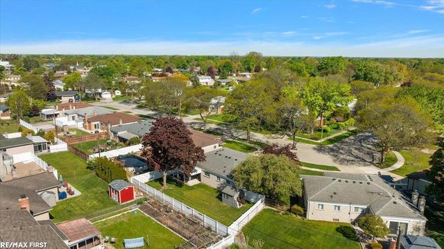 30852 Primrose Drive, Warren, MI 48047