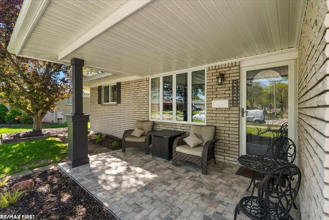 30852 Primrose Drive, Warren, MI 48047