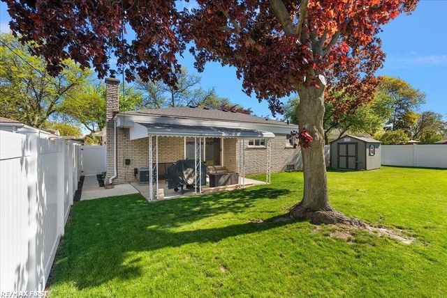 30852 Primrose Drive, Warren, MI 48047