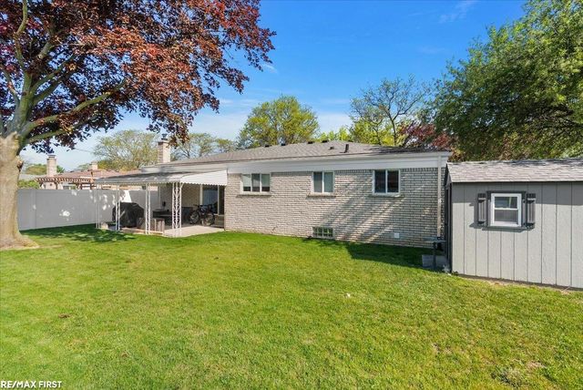 30852 Primrose Drive, Warren, MI 48047