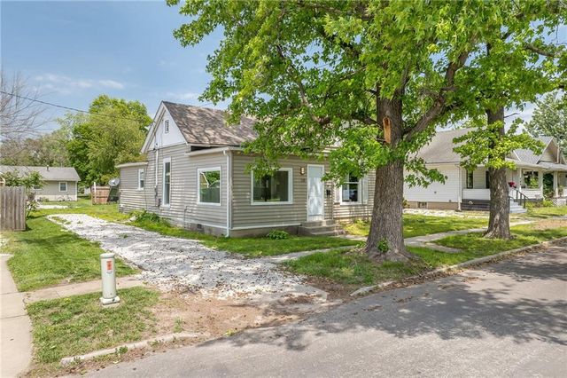710 W Locust Street, Plattsburg, MO 64477