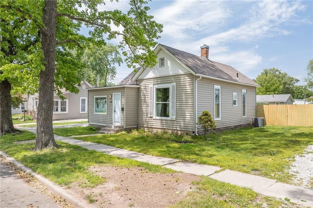 710 W Locust Street, Plattsburg, MO 64477