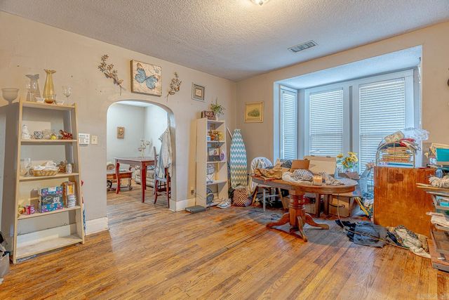 1020 W Jefferson Ave, Jonesboro, AR 72401